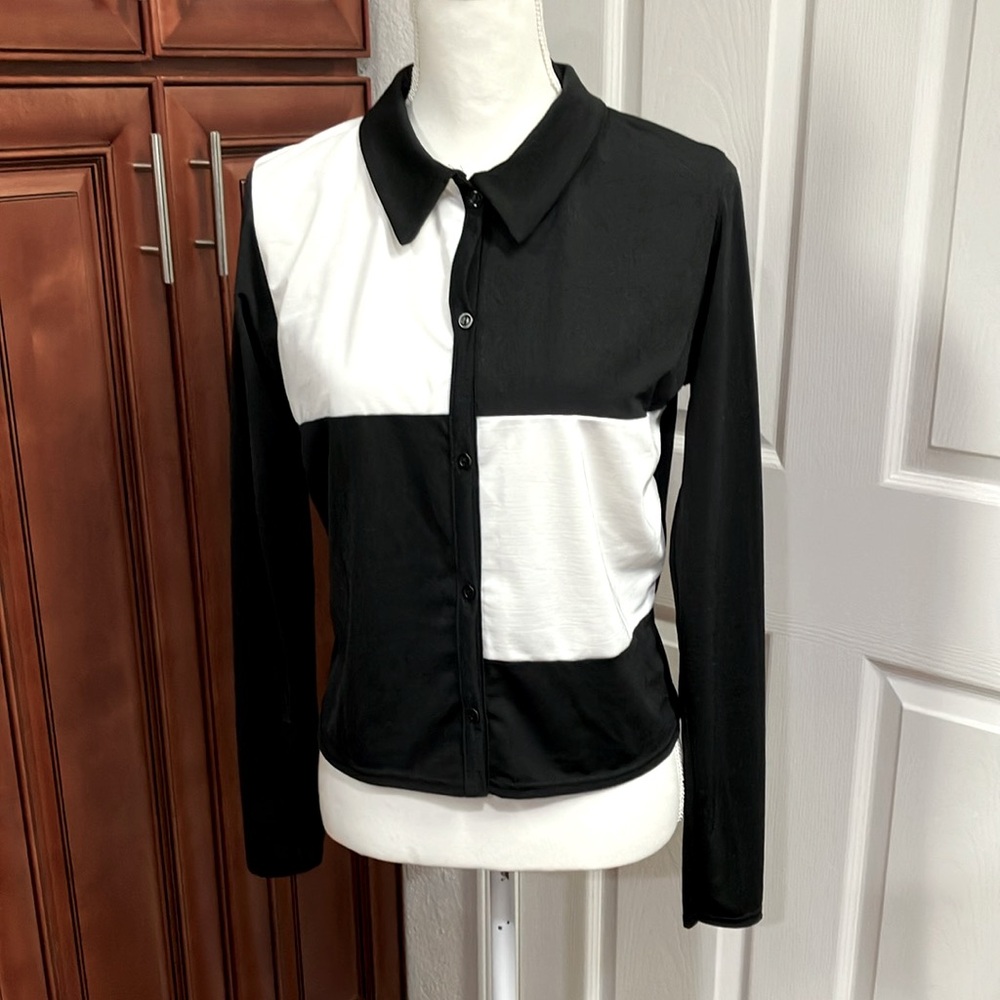 Y2k Boohoo Black and White Color-Block women’s top blouse Size:12(medium)